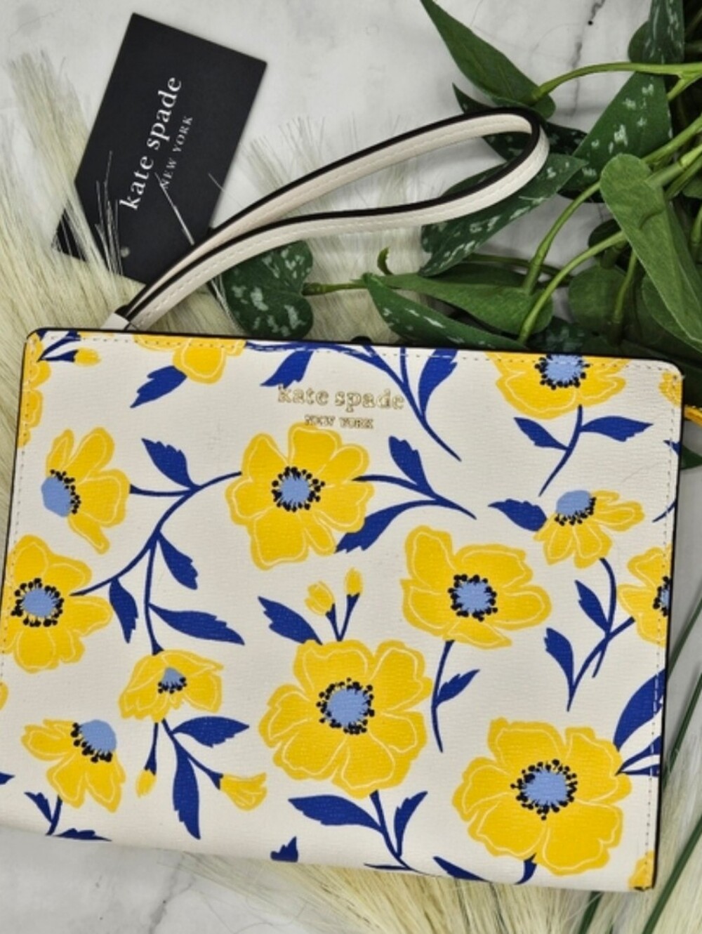 NWT Kate Spade Morgan Sunshine Floral Printed Gusseted Wristlet